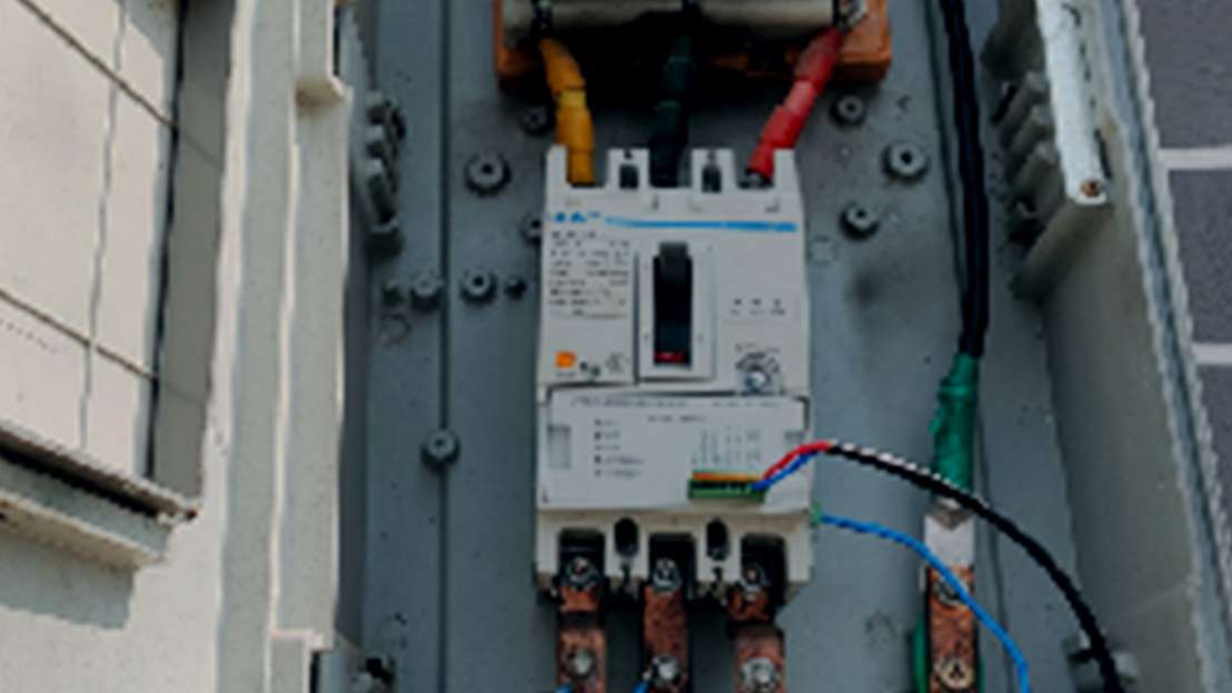 δ-4.jpg
